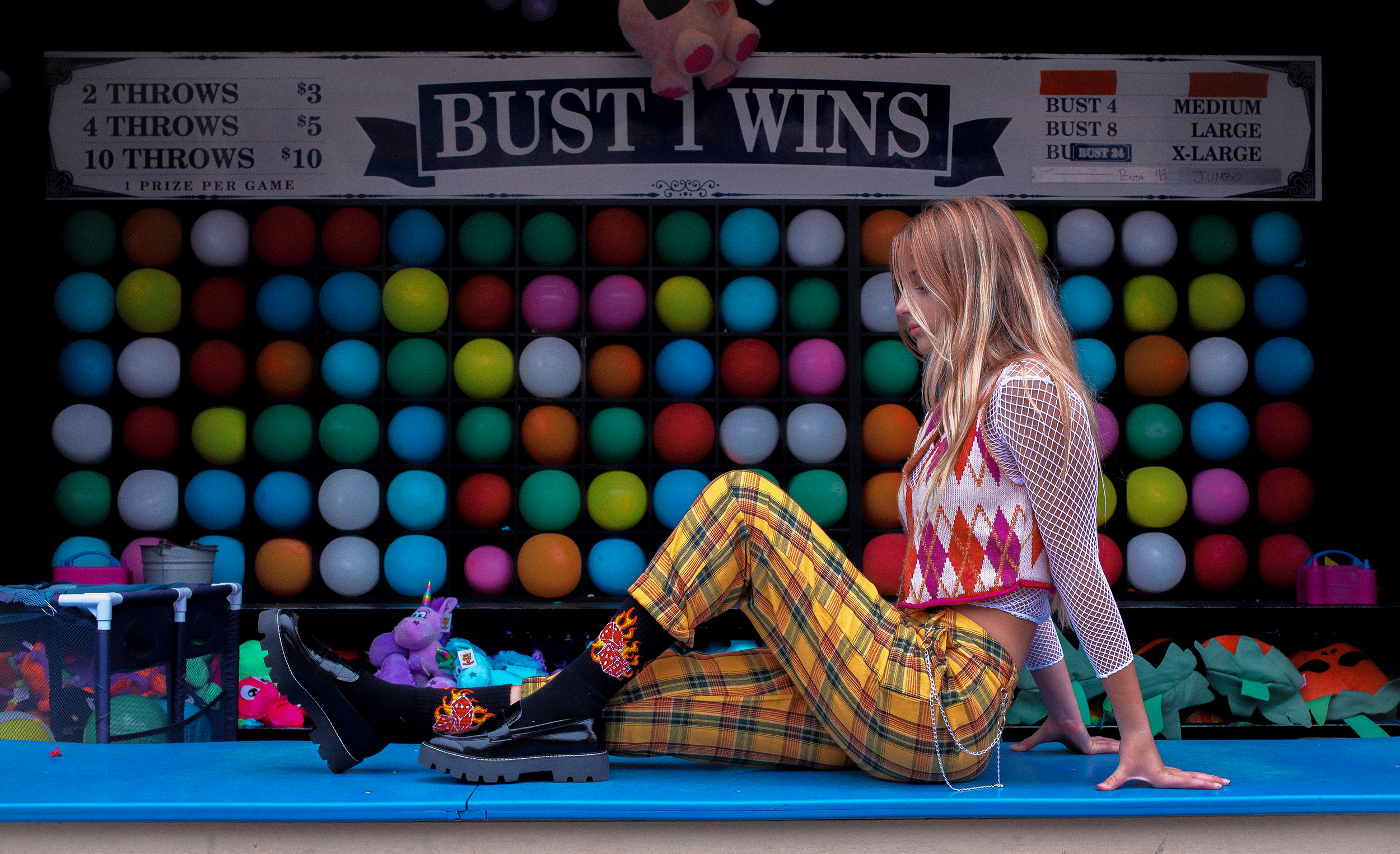 Roller skater Olivia Wardlow wearing Extra Point Dicey Socks 